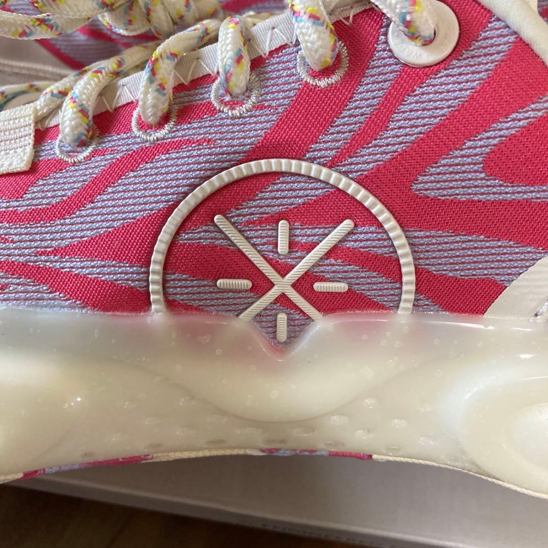 バスケットボールシューズ ピンク/ホワイト/ブルー