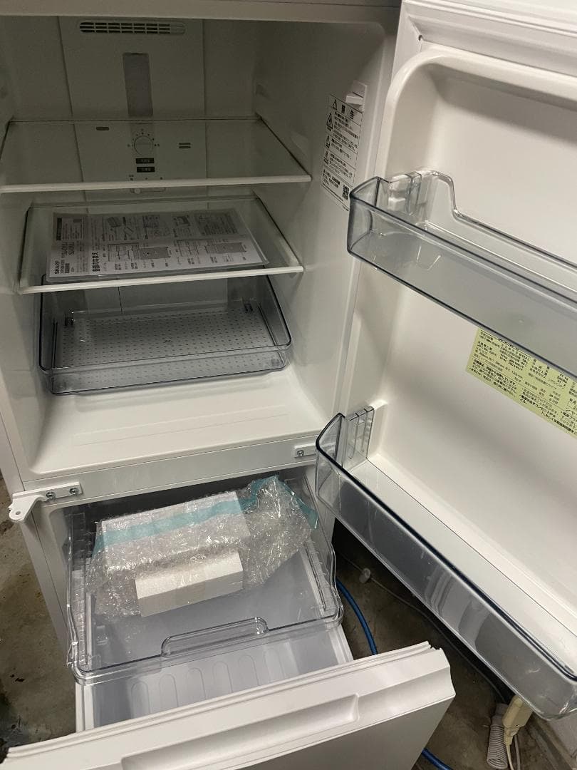 23年製【美品！】東京送料無料★シャープ SJ-D15J-W 冷蔵庫 152L