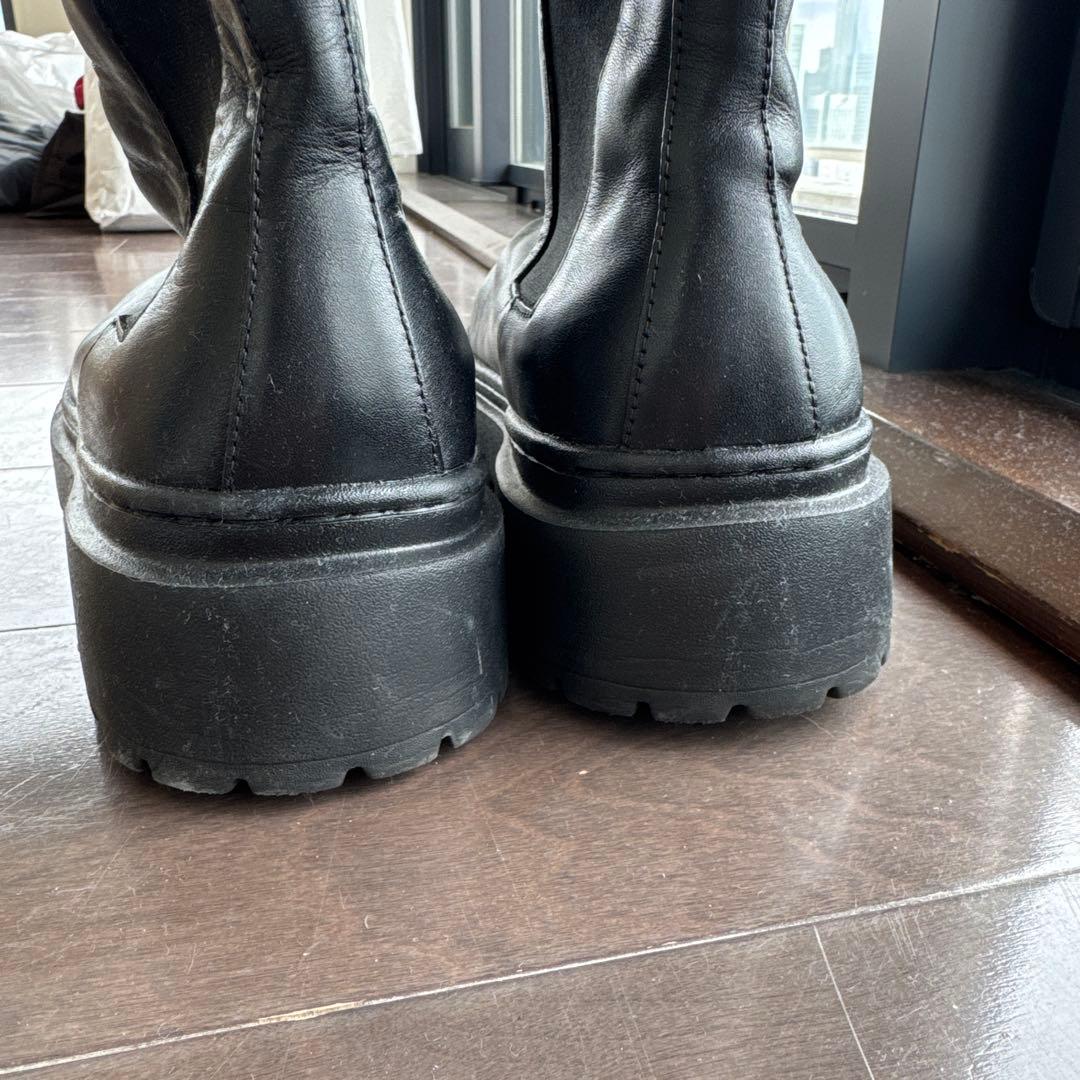 FILLIN 厚底レザーサイドゴアブーツ