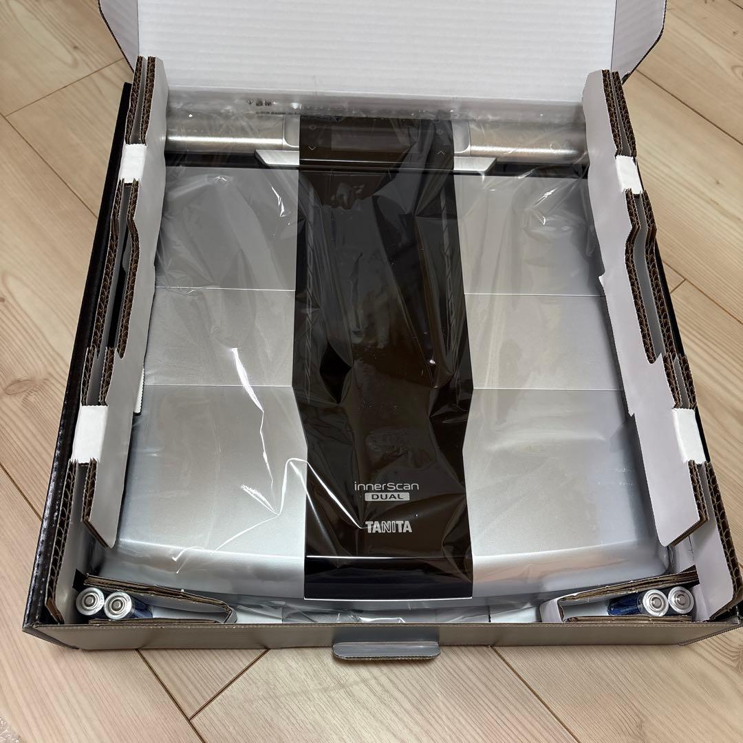 【新品未使用】タニタ 体組成計インナースキャンデュアル RD-801-BK