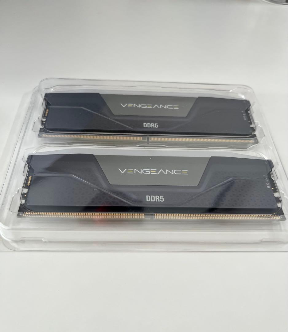 メモリー CORSAIR VENGEANCE RGB DDR5 32GB 5200MHz