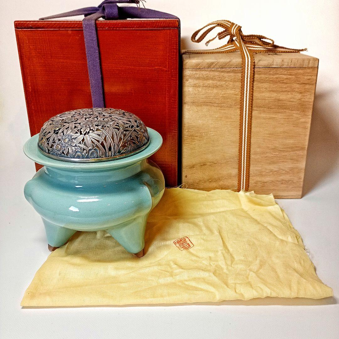 諏訪蘇山 青磁 袴腰香炉 二重共箱 四季草花銀火屋 約120g 帝室技芸員