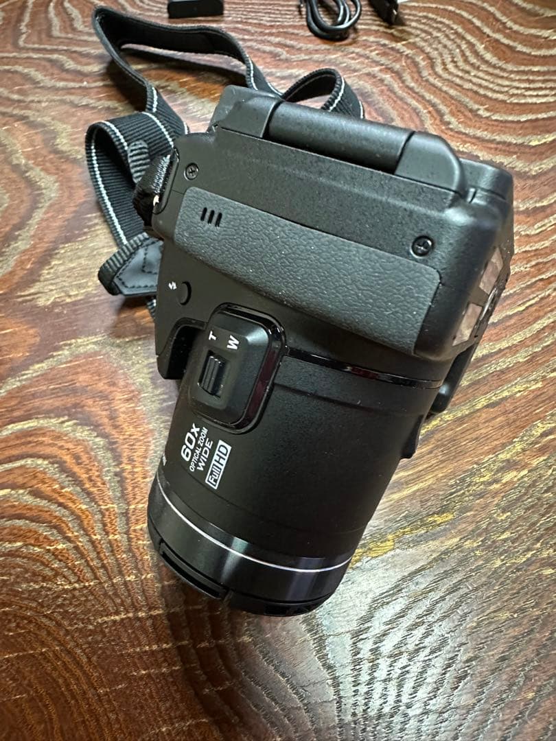 ひ*ろ様 Nikon ニコン COOLPIX P600 デジタルカメラ