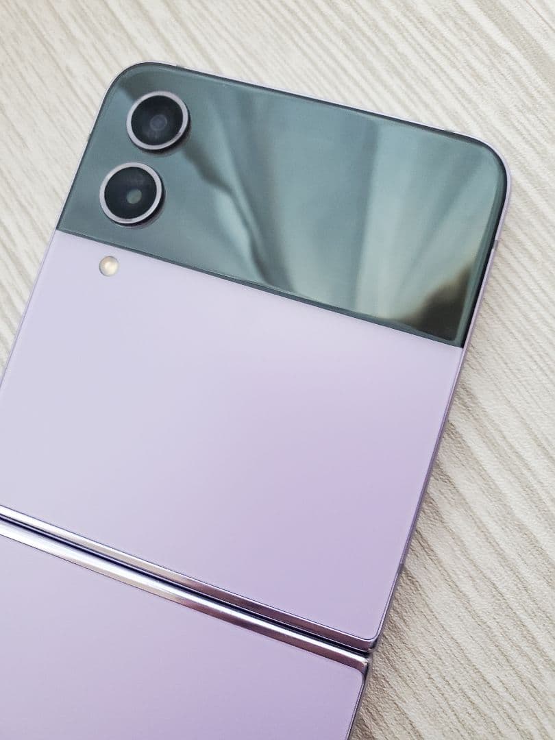 ◆ジャンク品◆SIMフリー Galaxy Z Flip4 128GB 海外版