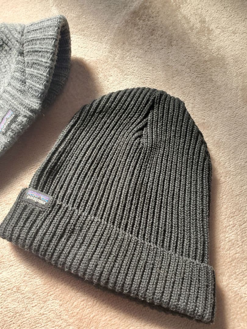 patagonia ラブルビーニー　つば付き ニット帽　ビーニー ２点セット