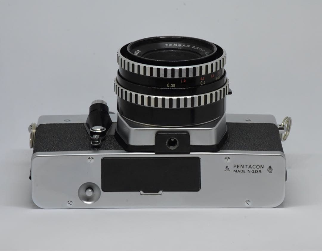 質実剛健PRAKTICA LLC C/Zeiss Jena テッサー2.8/50