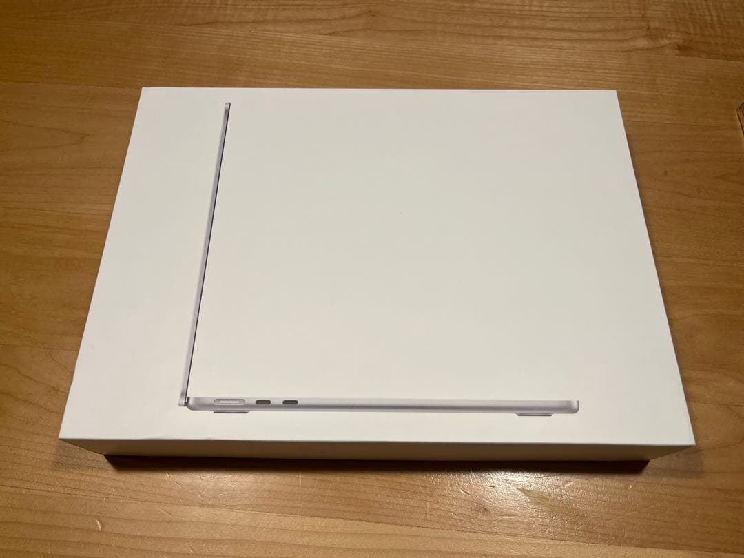 MacBook Air 13インチ M2 2022年16GB 512GBシルバー