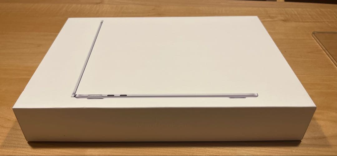 MacBook Air 13インチ M2 2022年16GB 512GBシルバー