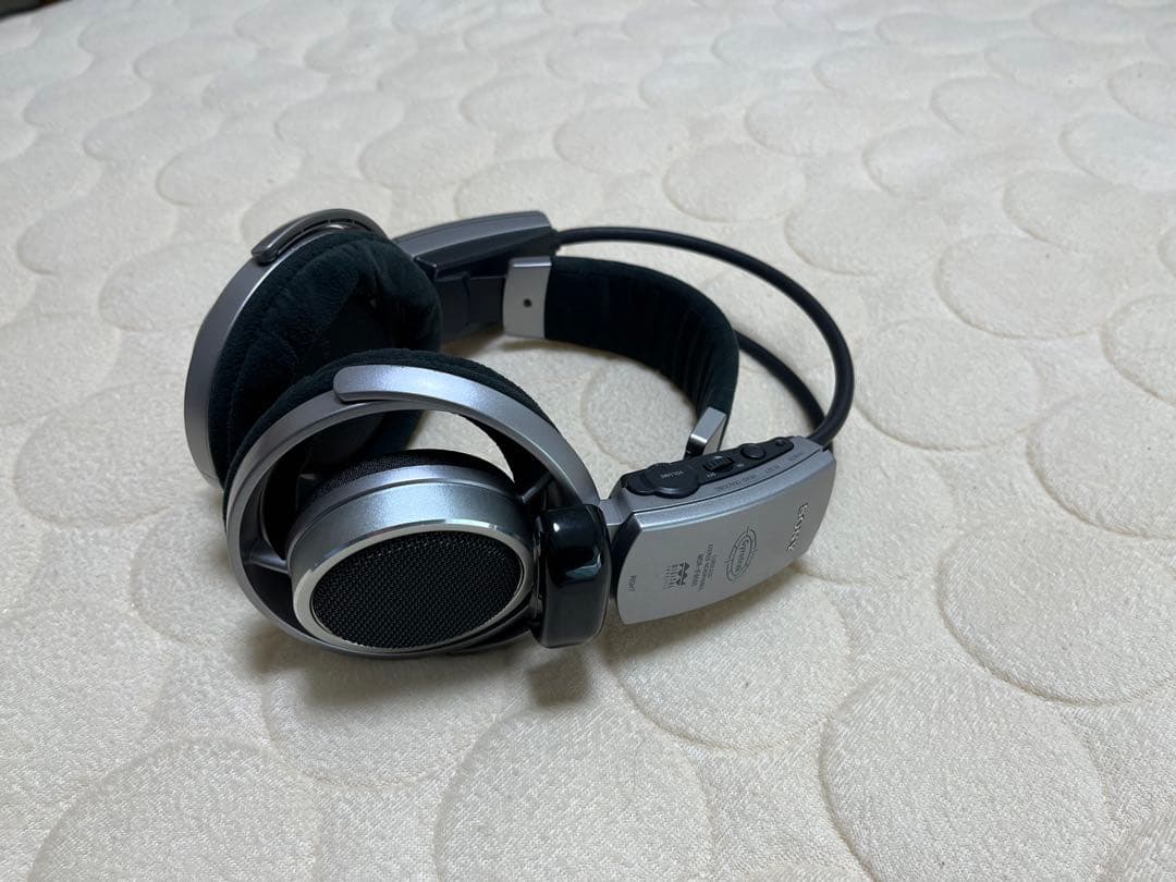【値下げ中】SONY MDR-DS8000 デジタルサラウンドヘッドホンシステム