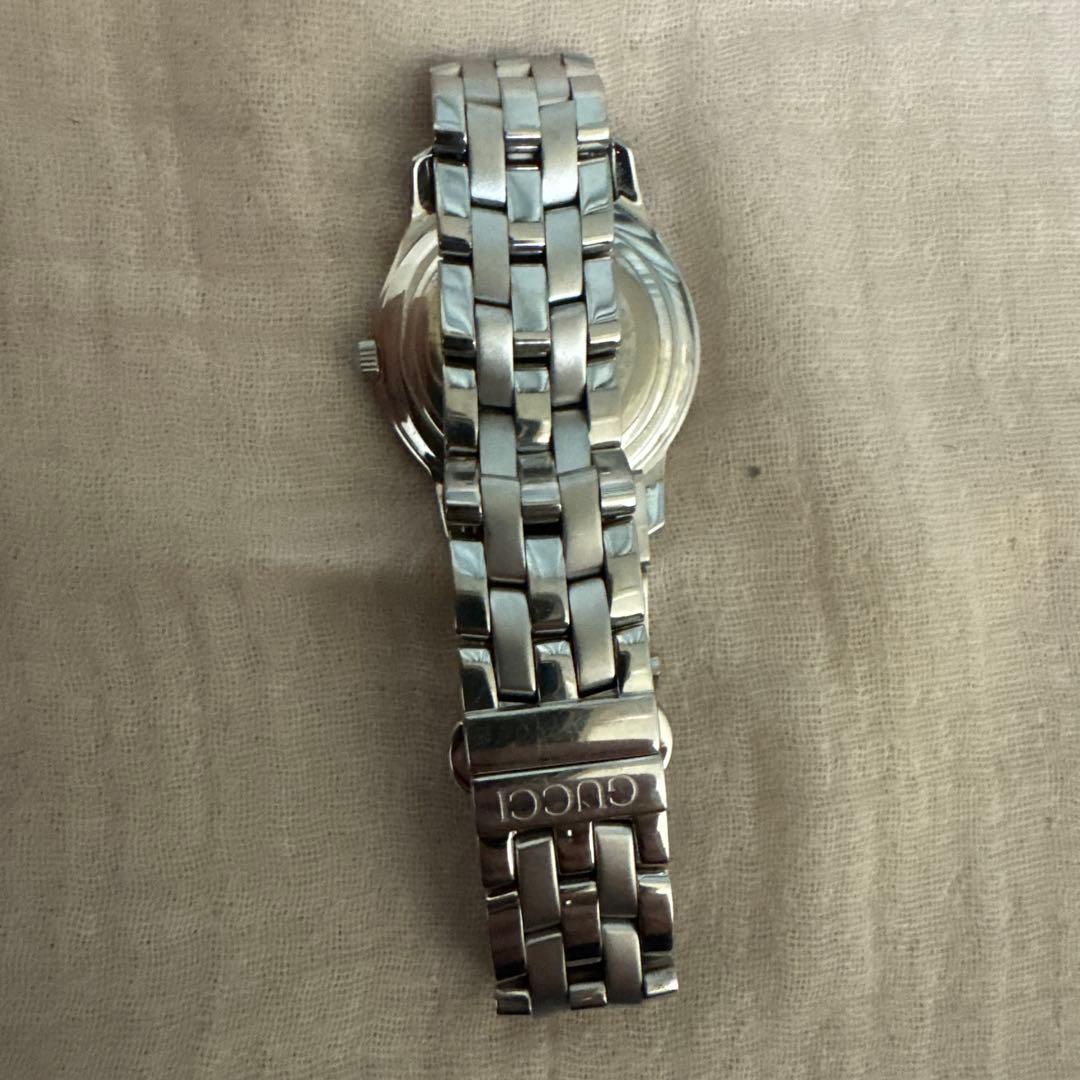 Gucci シルバー 時計