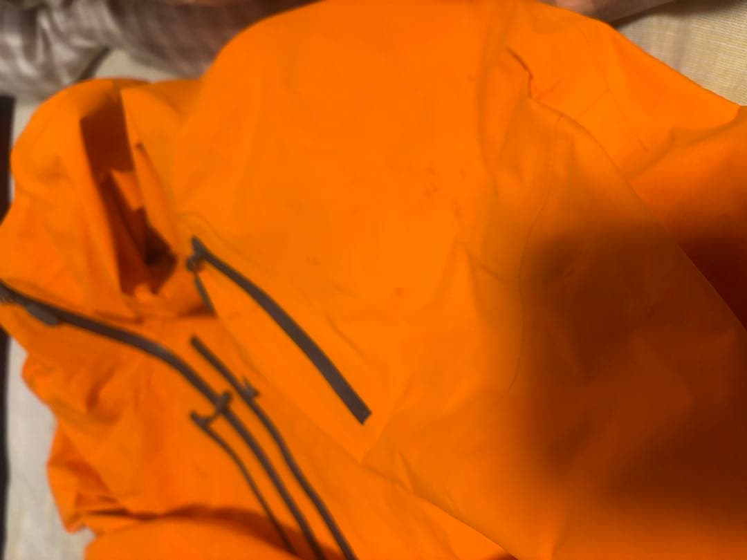 ノローナ ロフォテン ゴアテックス プロ ジャケットパンツセット