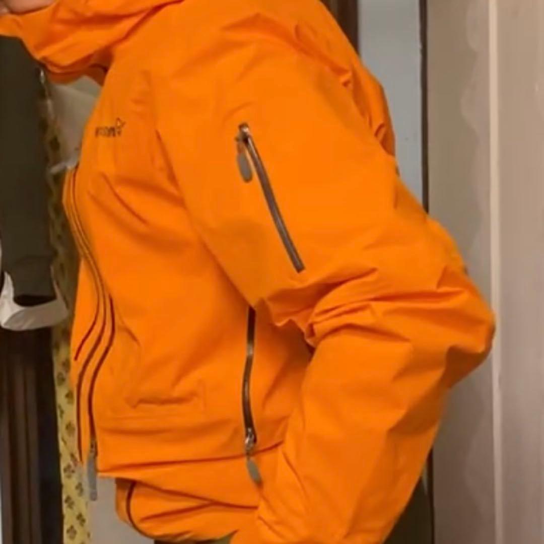 ノローナ ロフォテン ゴアテックス プロ ジャケットパンツセット