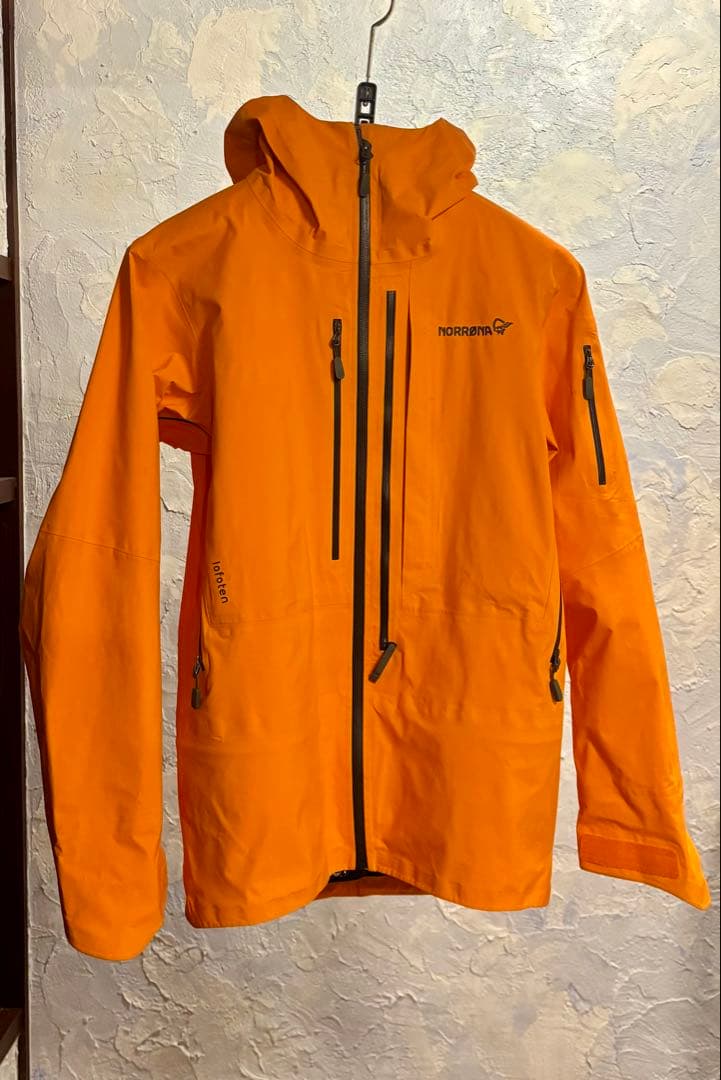 ノローナ ロフォテン ゴアテックス プロ ジャケットパンツセット