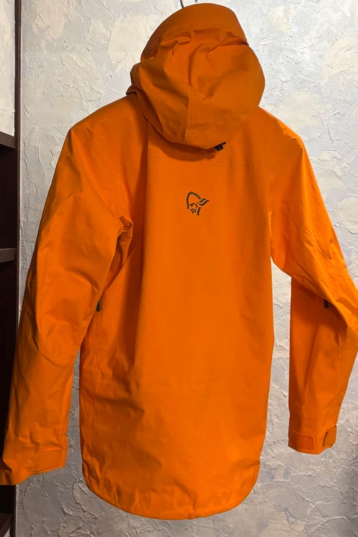 ノローナ ロフォテン ゴアテックス プロ ジャケットパンツセット