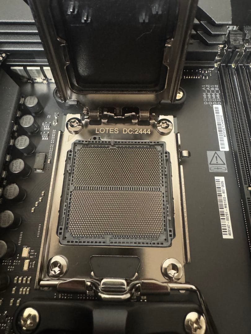 ROG CROSSHAIR X870E HERO マザーボード