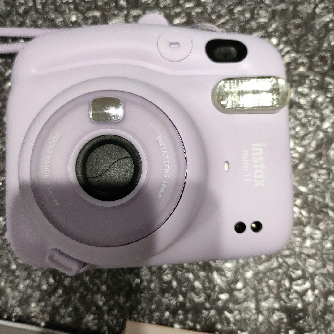 値下げしました☆チェキ　instax mini11　インスタントカメラ