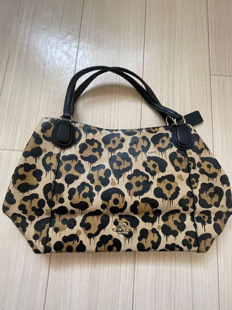 即購入⭕️です！ 縦幅 約23cm 横幅 約40cm かなり大容量です。