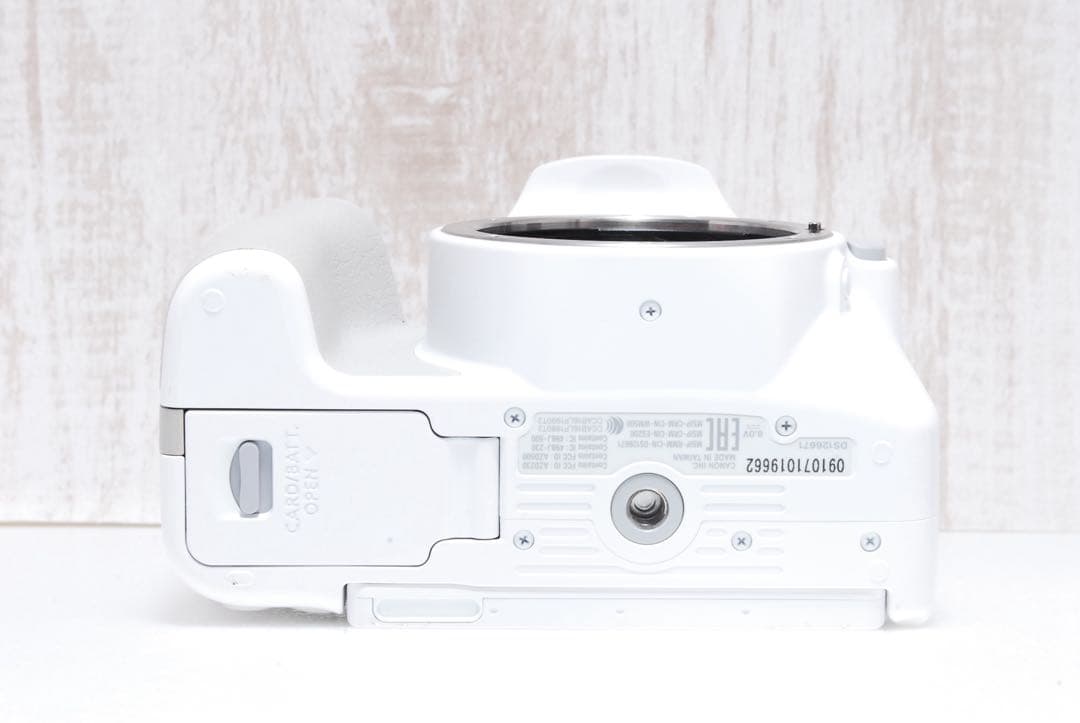 カメラバッグ付✨Wi-Fi搭載✨すぐ使えるフルセット Canon Kiss X9