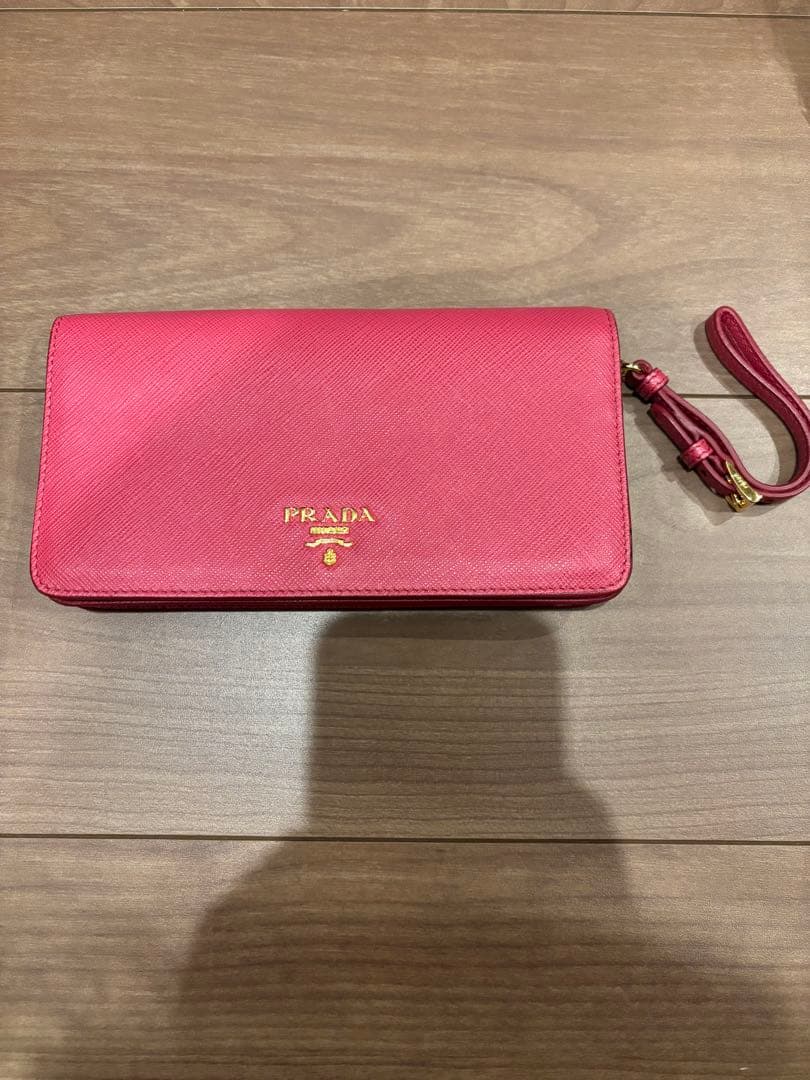 プラダ　PRADA ピンク　バッグインバッグ　ミニバッグ　パーティー用