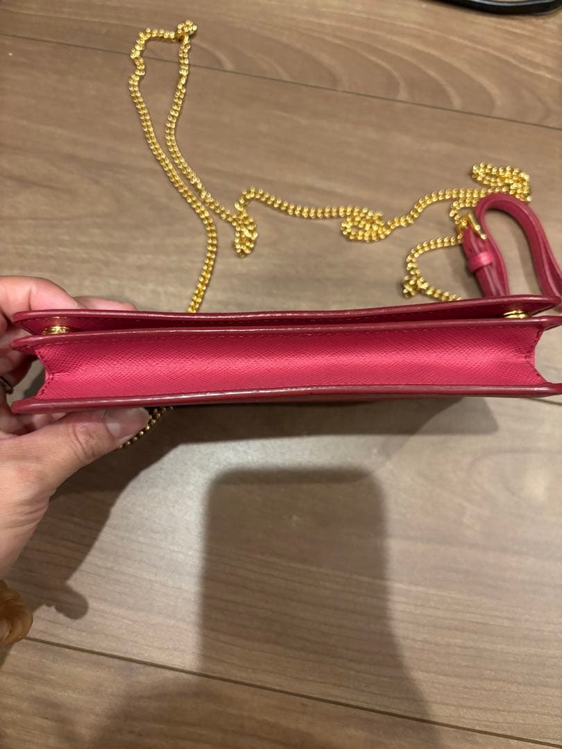 プラダ　PRADA ピンク　バッグインバッグ　ミニバッグ　パーティー用