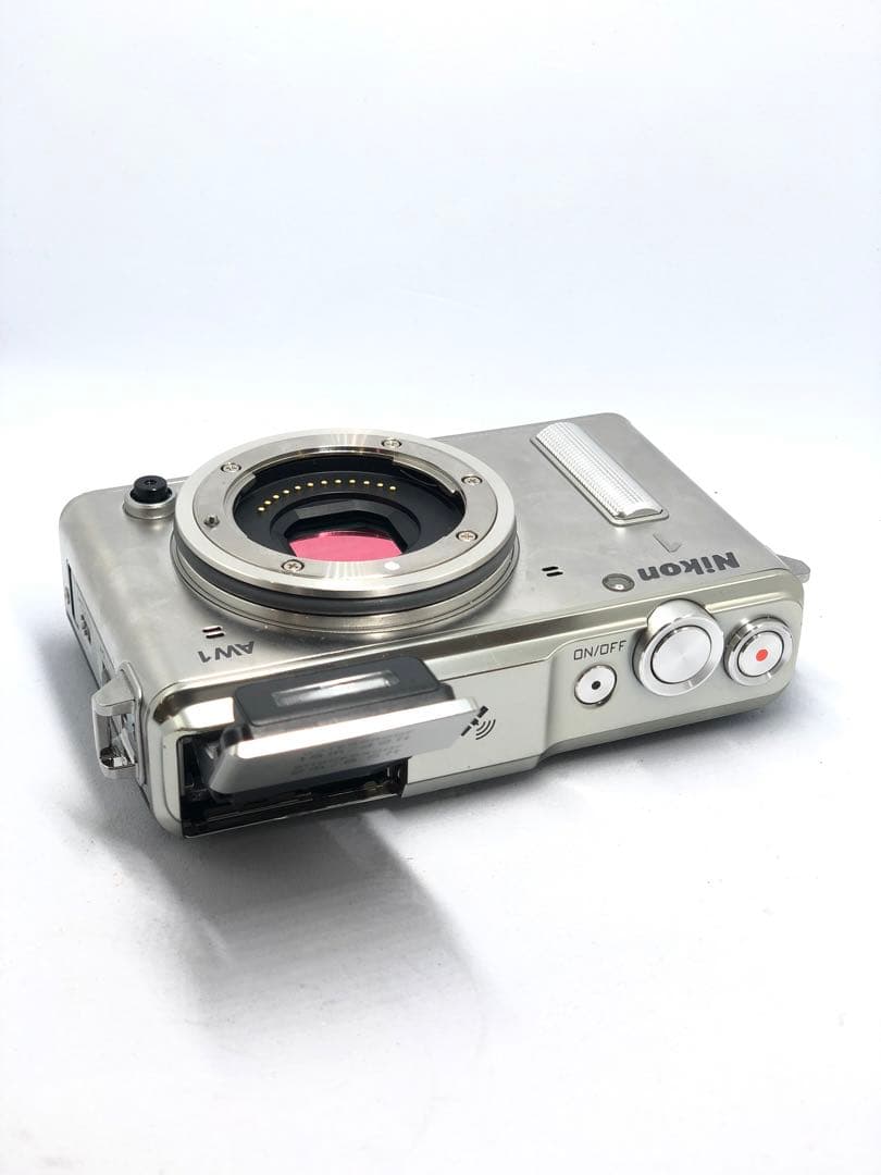確認済みNikon AW1 シルバー コンパクトデジタルカメラ