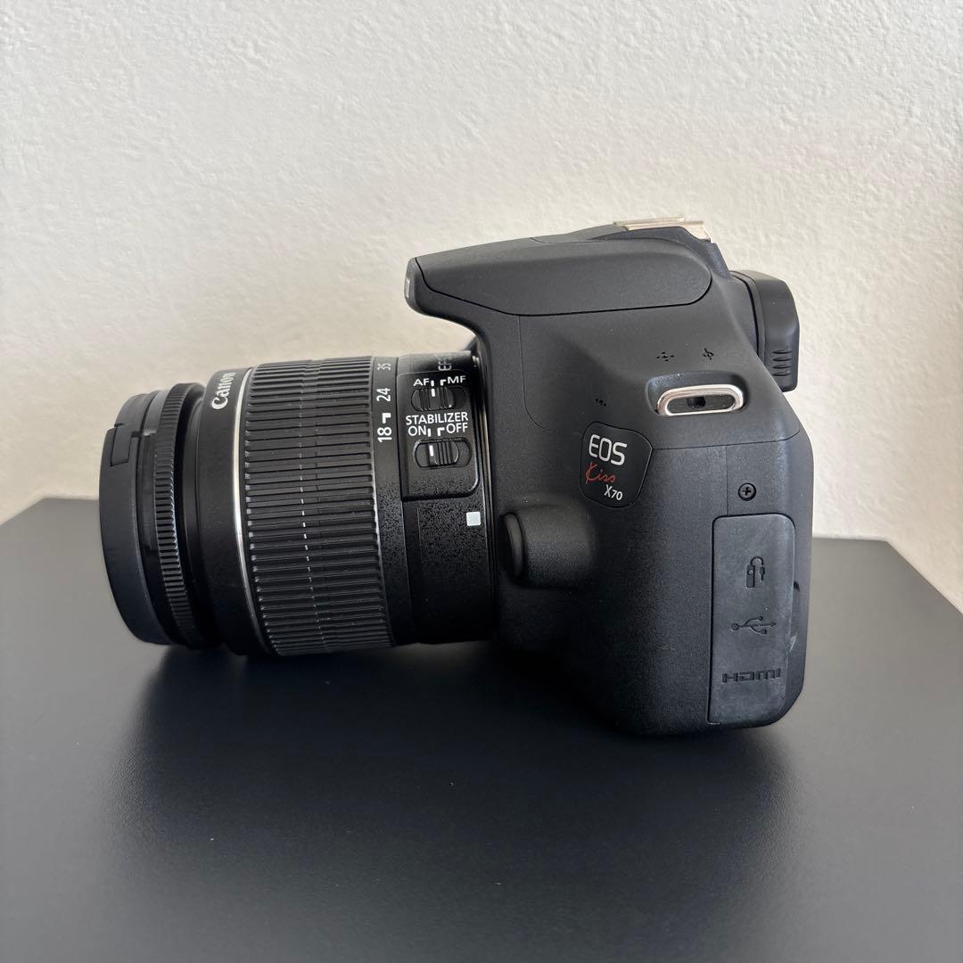 Canon EOS Kiss X70 デジタル一眼レフカメラ