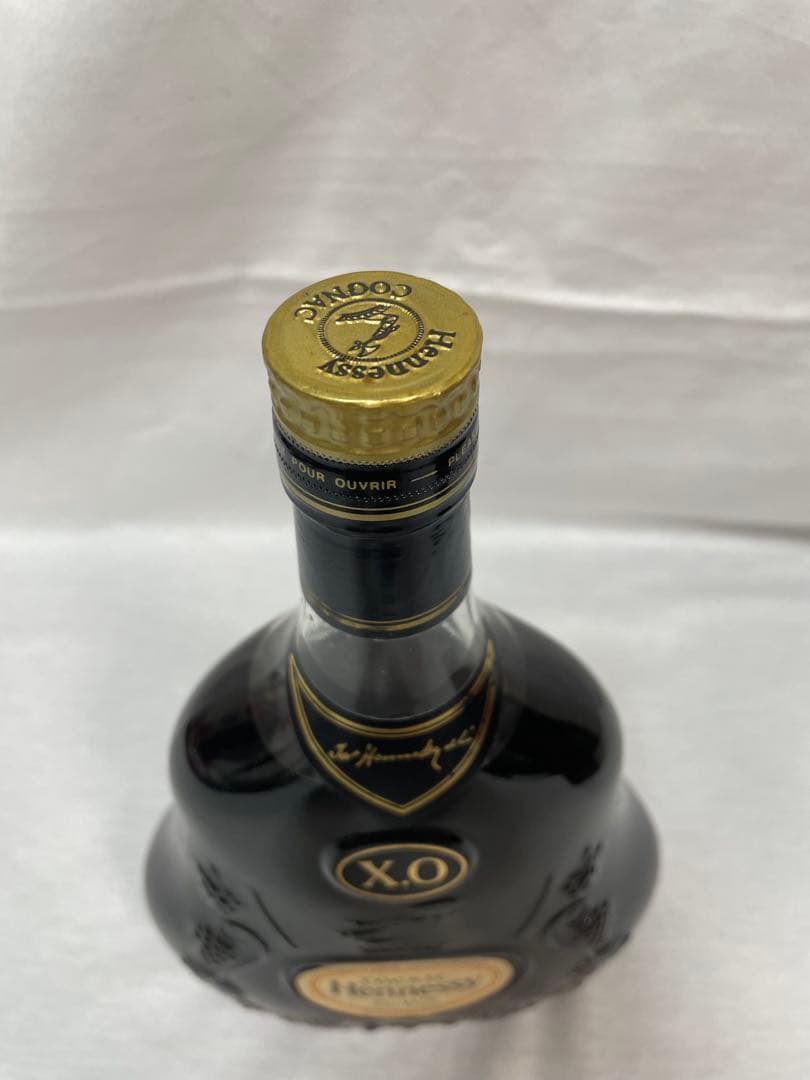 0105 Hennessy X.O 金キャップ 700ml 箱あり