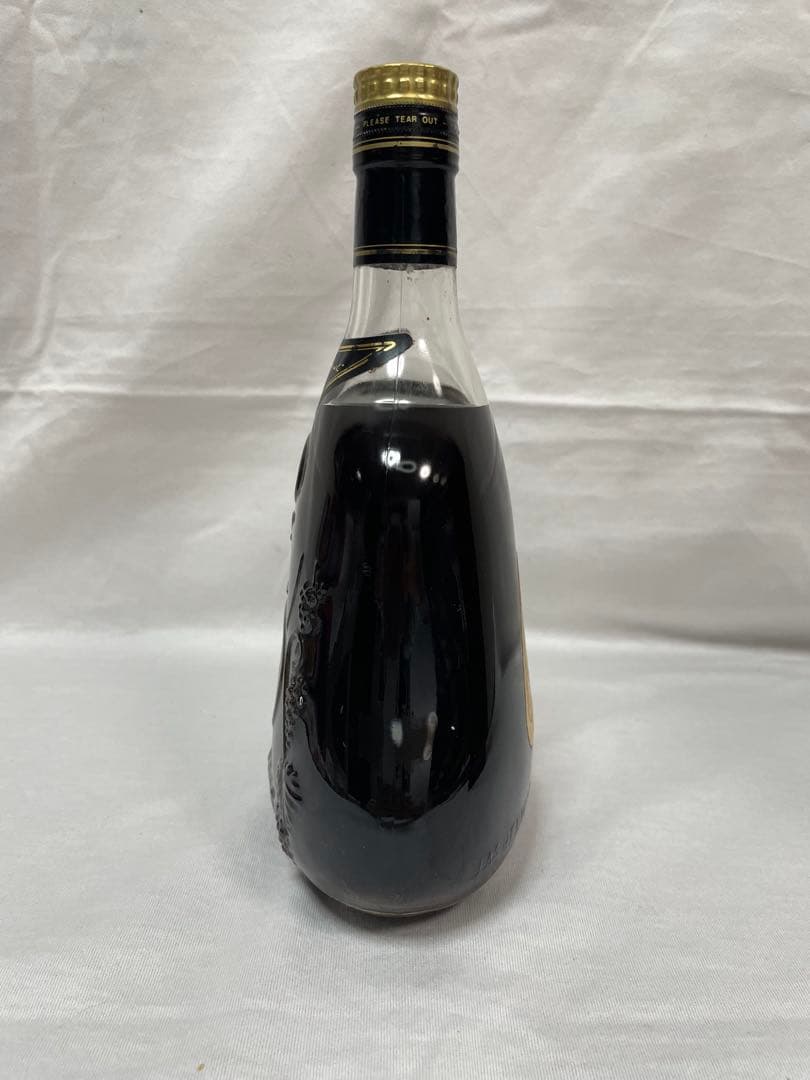 0105 Hennessy X.O 金キャップ 700ml 箱あり