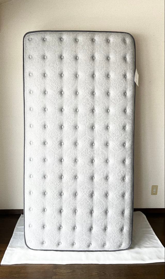 Sealy JP チタンコレクション クラリス ll Firm マットレス