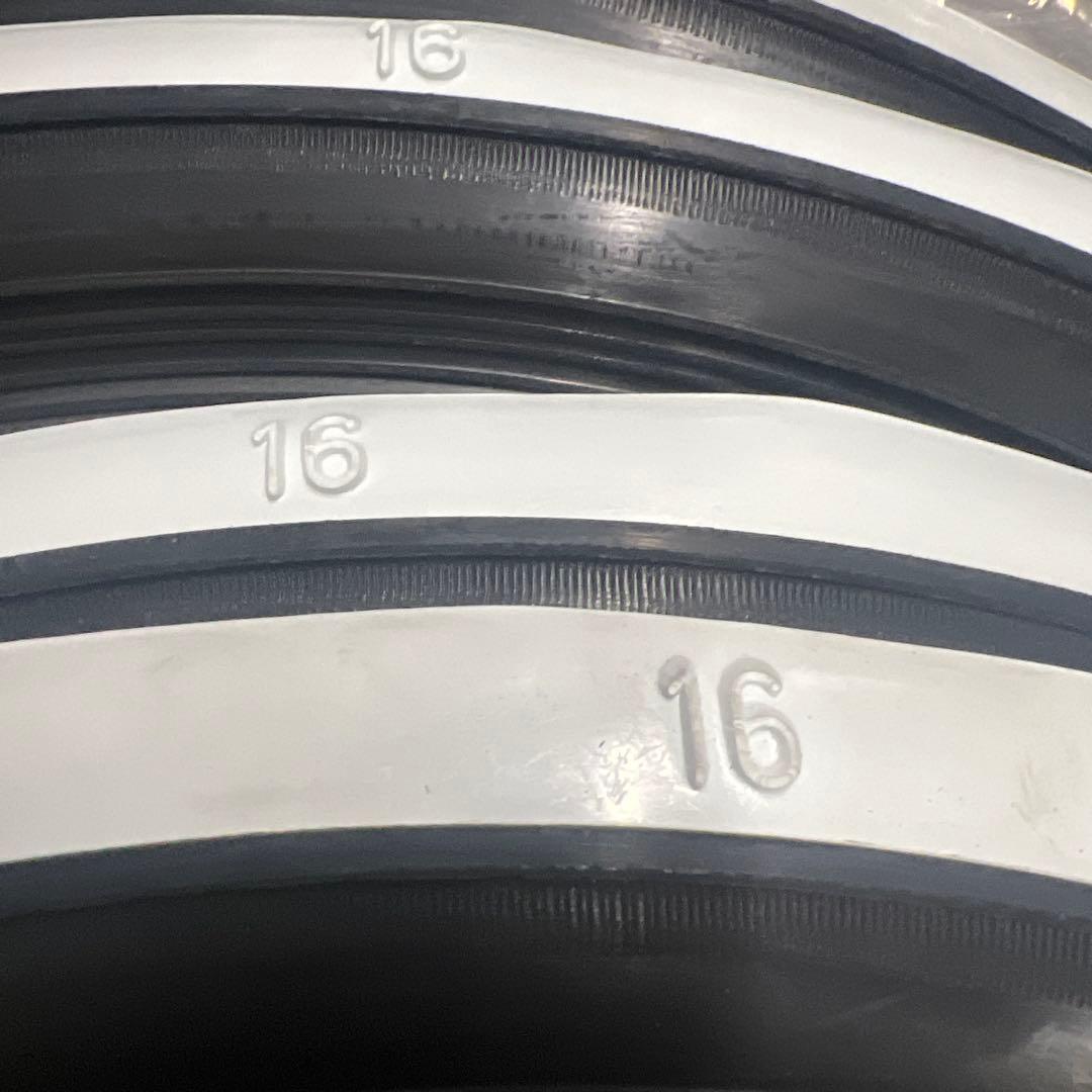 ムーンアイズ　ホワイトリボン　スキニータイプ　16インチ用　ホワイトウォール