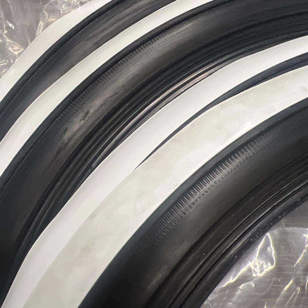 ムーンアイズ　ホワイトリボン　スキニータイプ　16インチ用　ホワイトウォール