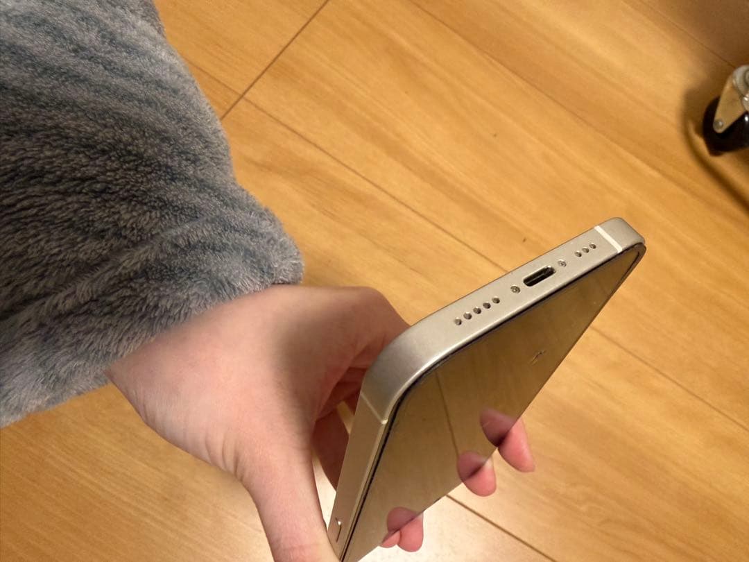 iPhone13 128G スターライト　SIMフリー　ケーブル付