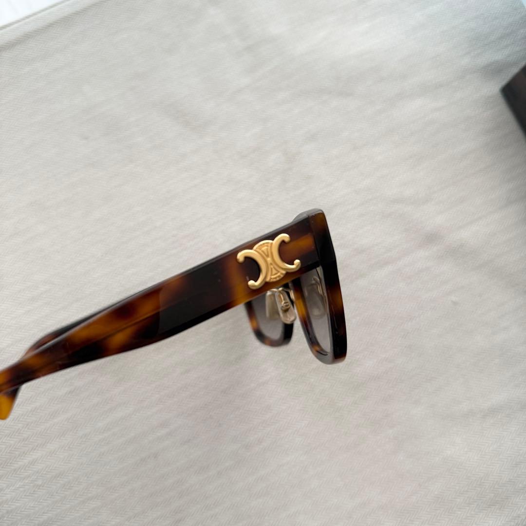 ほぼ未使用★CELINE★ブラウンサングラス ケース付き