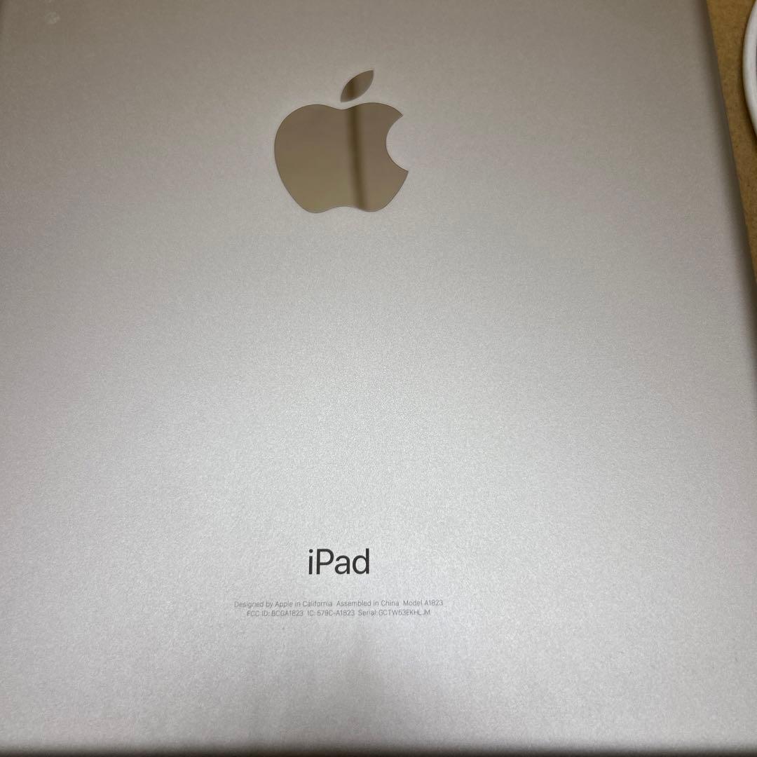 Apple iPad (第５世代) Wi-Fi+Cellular 128GB