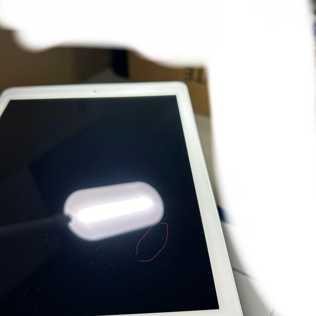 Apple iPad (第５世代) Wi-Fi+Cellular 128GB