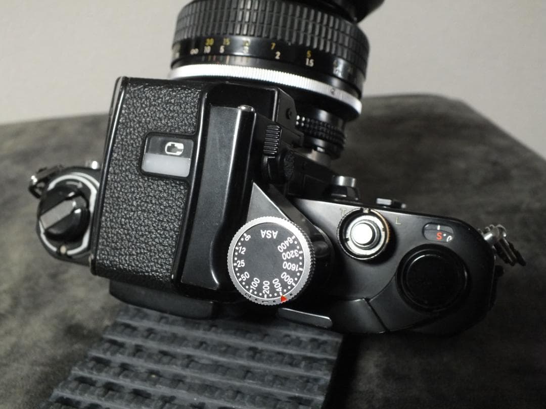 Nikon F2 　MD-3　NIKKOR 55mm F1:1.2 SB-7付