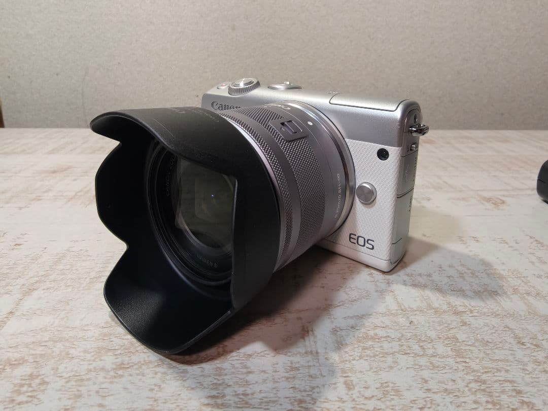 Canon EOS M10 ミラーレスカメラ ホワイト