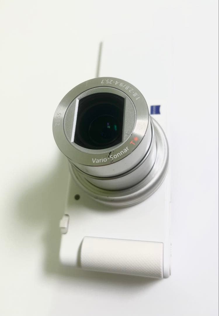 SONY ZV-1 室内のみ使用。まずまず美品、動作良好。付属多い。ハンドル付き