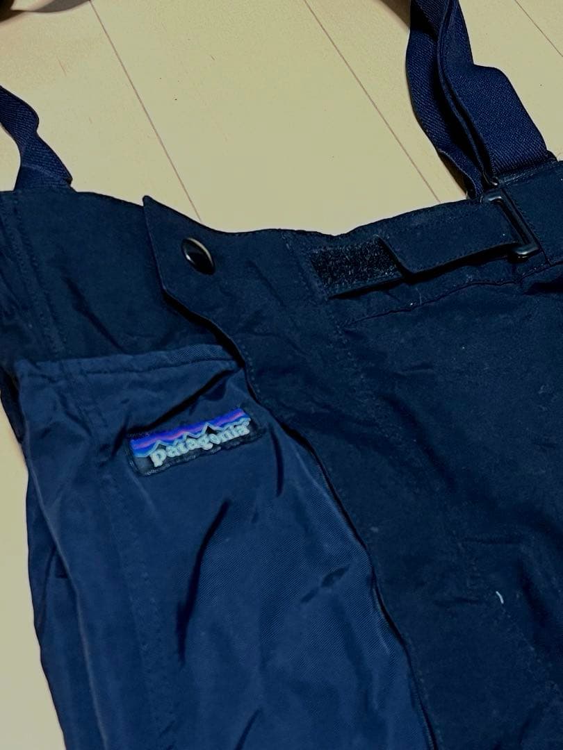 明日まで年始値下！激安！美品！patagonia レディス スノーボードパンツM