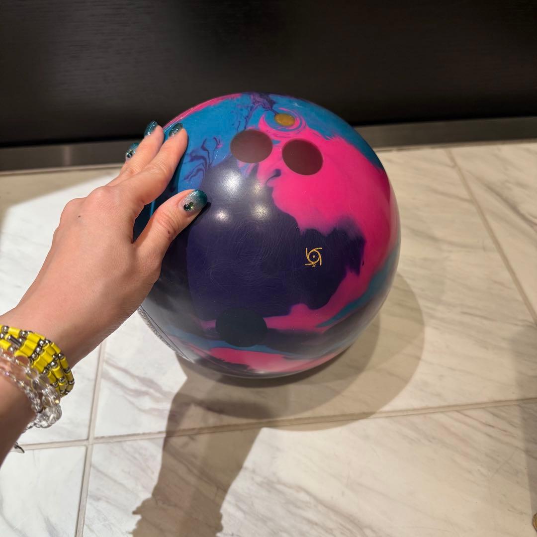 SUMMIT WORLD STORM ボウリングボール 15ポンド