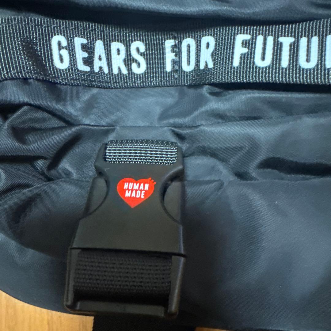 HUMAN MADE ブラック バックパック カラビナ付き