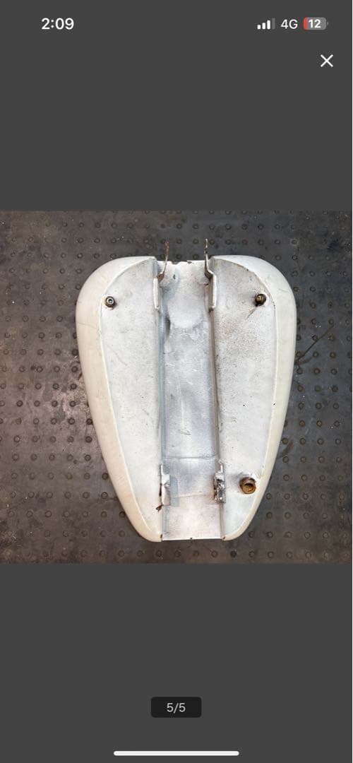 ファットボブタンク　スポーツスター　ダイナ　ソフテイル　パールホワイト　塗装綺麗