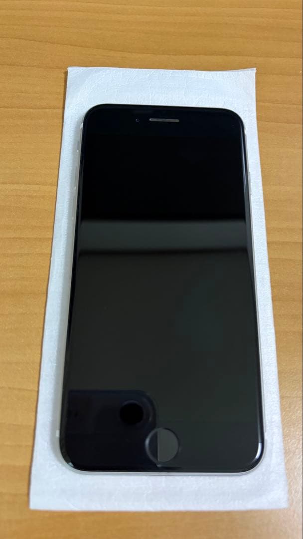 バッテリー最大容量100%！iPhoneSE2 64GB ホワイト