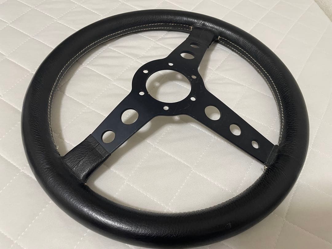 momo prototipo 3スポーク 黒 ステアリングホイール 35cm程度