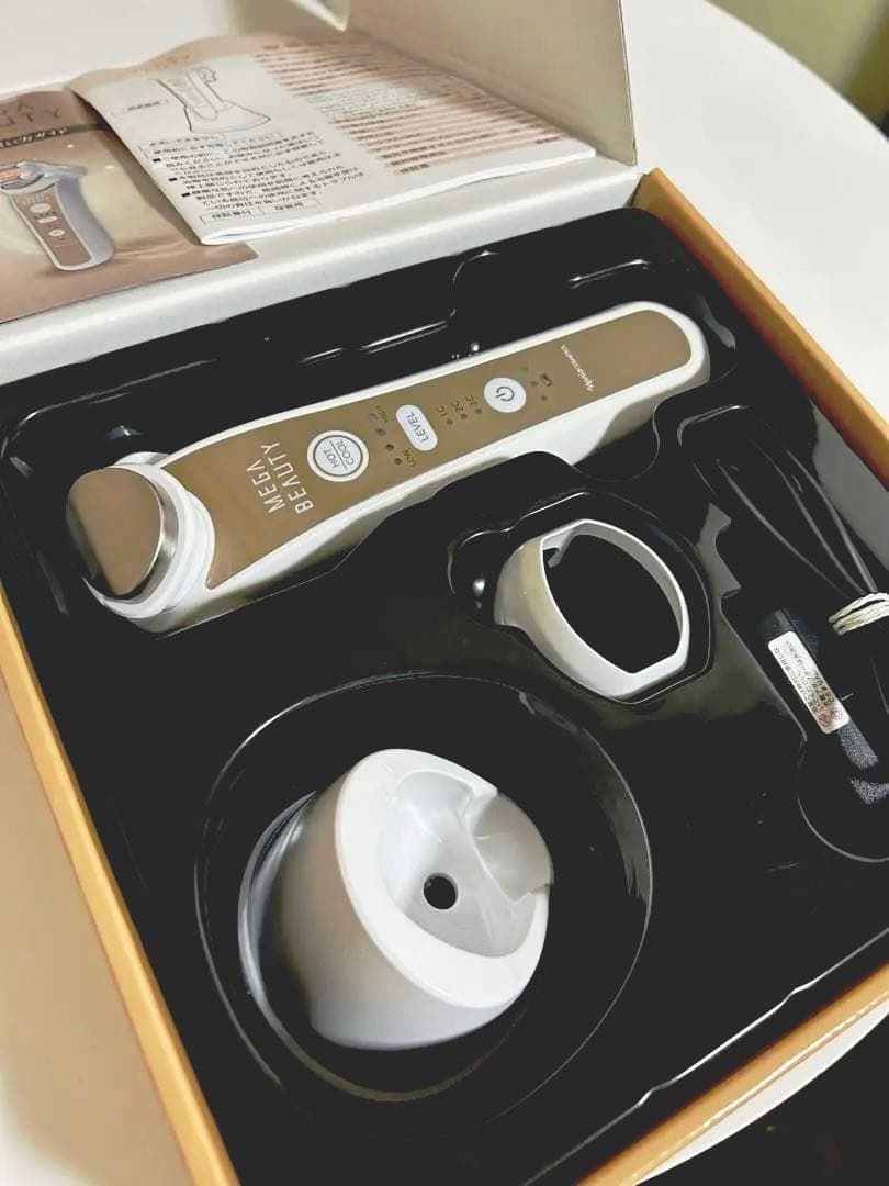 メガビューティー　美顔器　エステ　フェイスケア