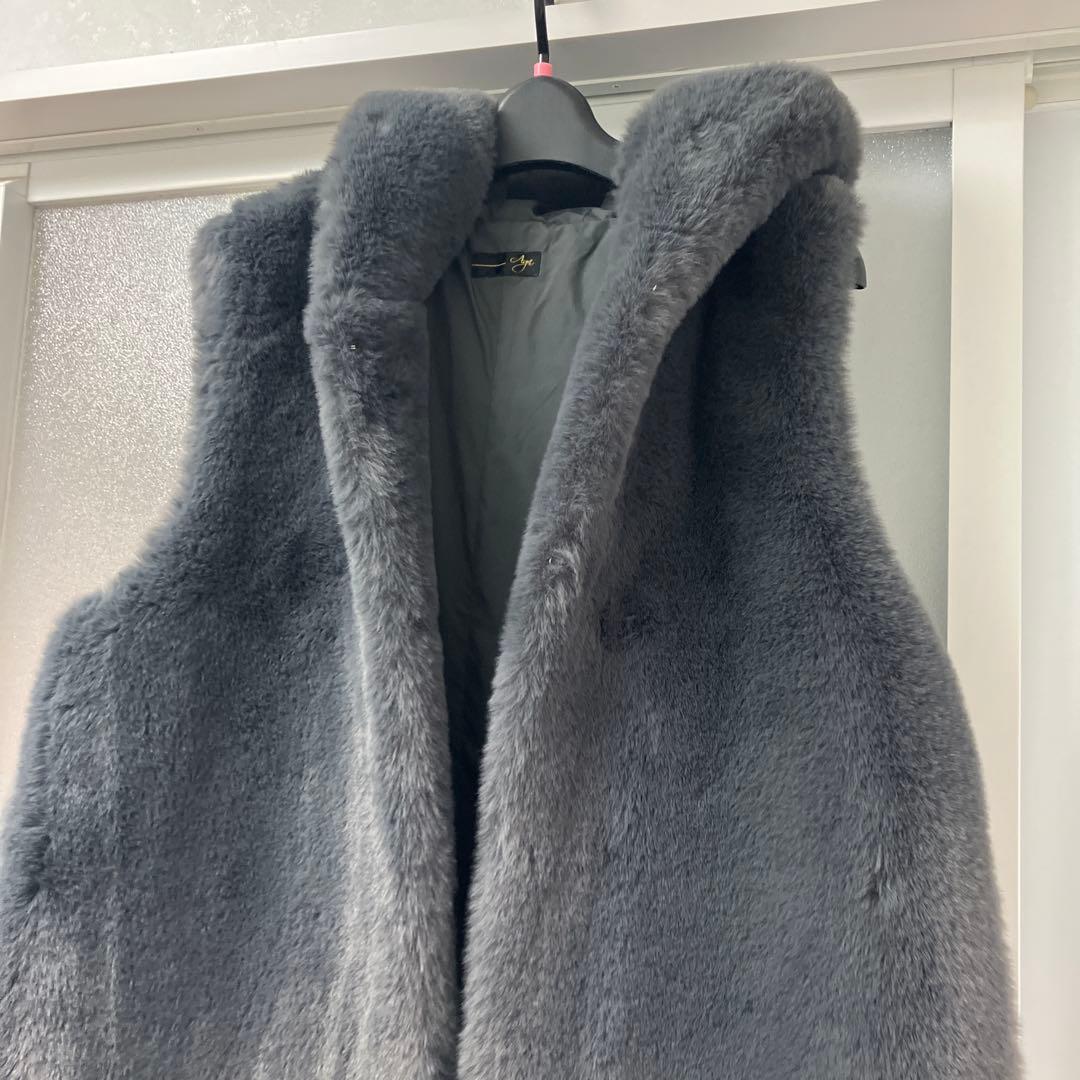 タイムセール‼️未使用‼️Agaグレー ファーベスト　ドゥミルサンクベスト