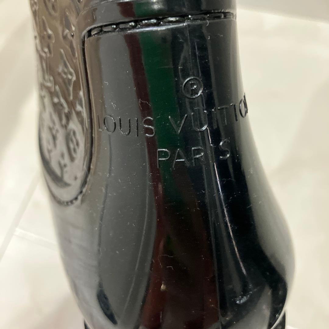 ルイヴィトン　ブラック ロゴ入り 長靴