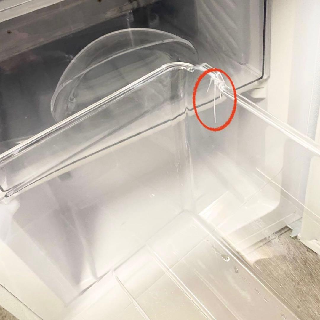 見た目シンプルでホワイトだからキッチンがパッと明るくなります♪冷凍冷蔵庫106L