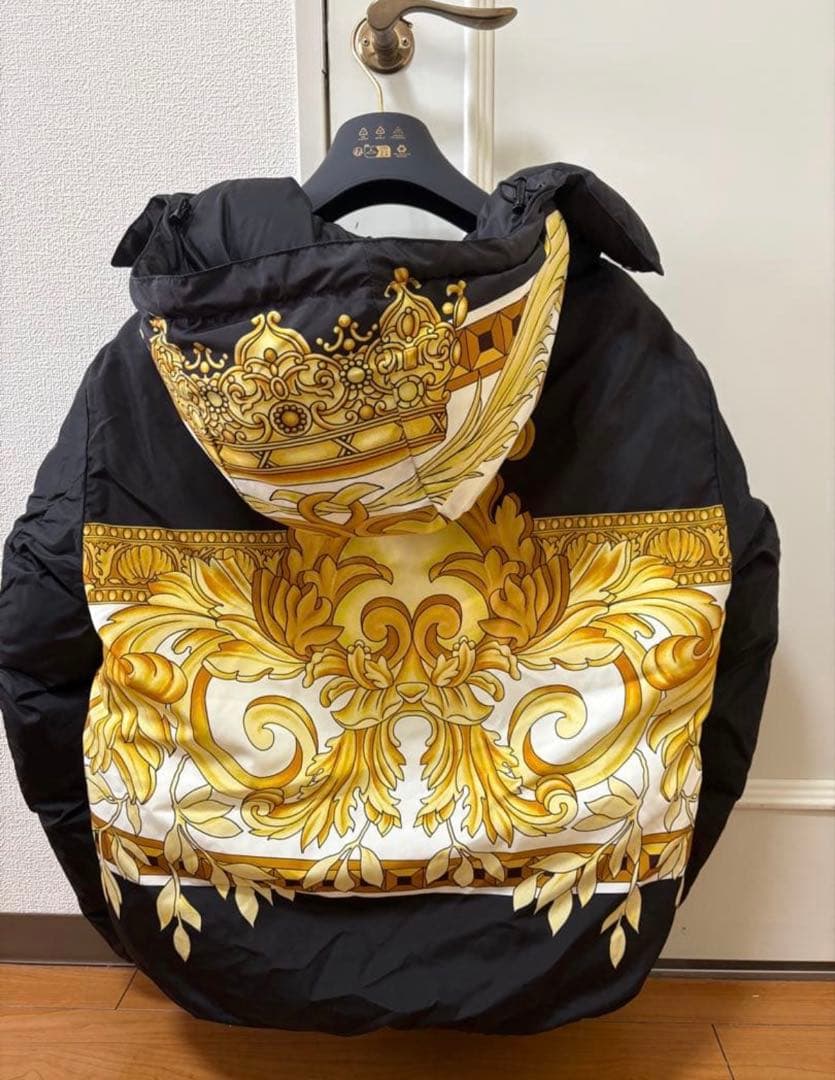 VERSACE ダウンジャケット リバーシブル