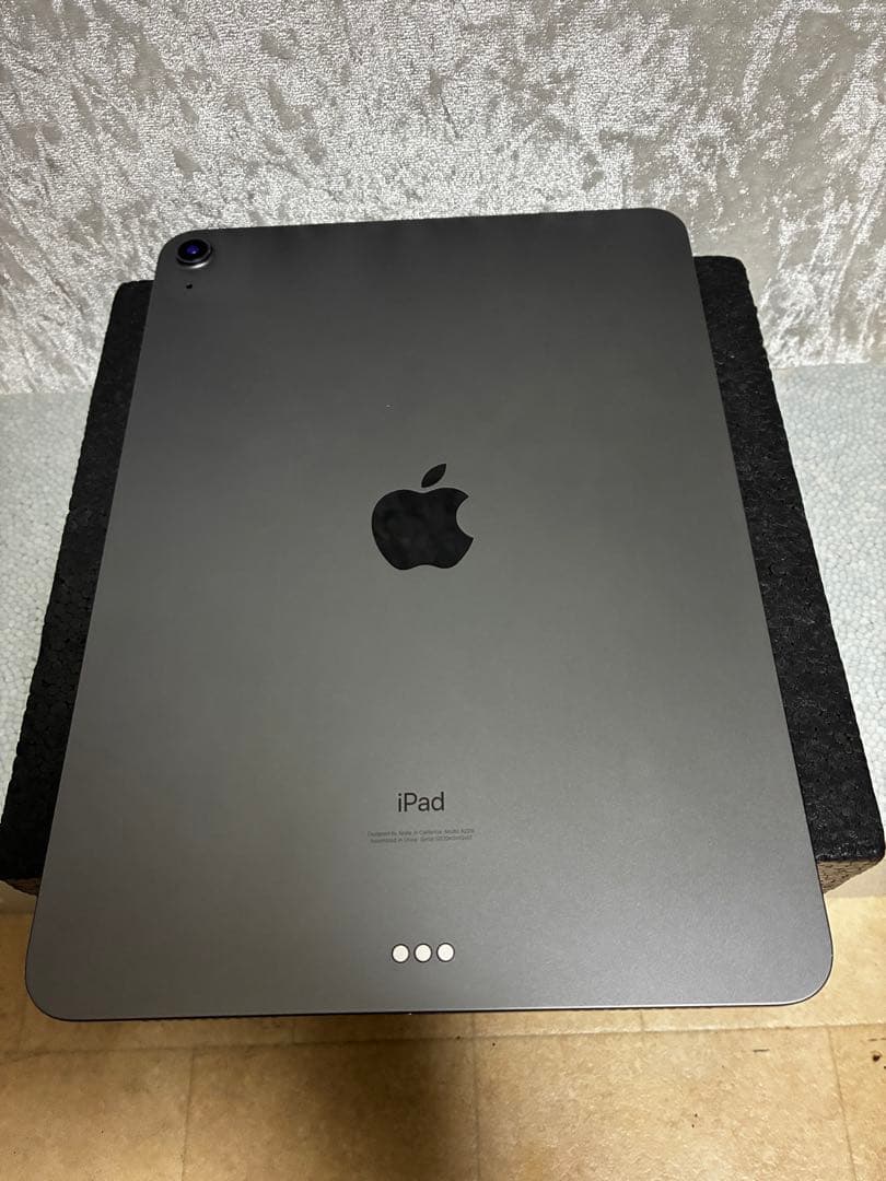 ［美品］Apple iPad Air4スペースグレー 256ギガ